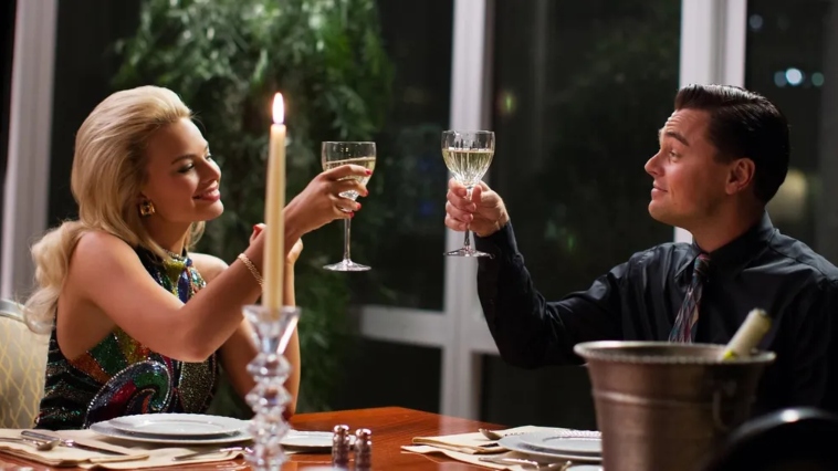 Margot Robbie e Leonardo DiCaprio em "O Lobo de Wall Street" - Foto: Paramount
