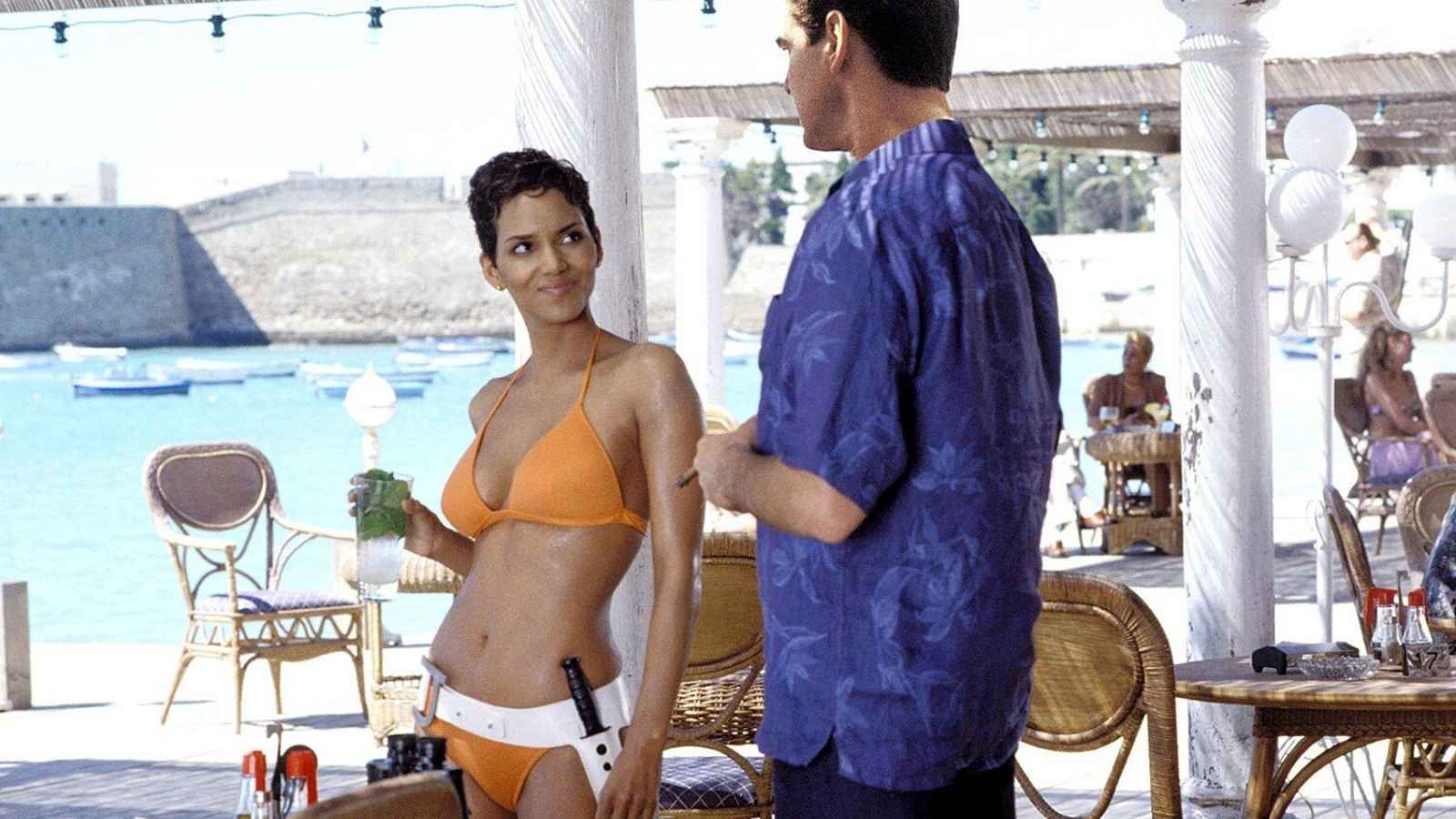 Halle Berry recebeu ajuda de ator de 007 para voltar a acreditar no amor