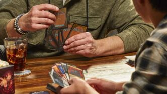 Criador de Magic: The Gathering diz que passado do jogo está repleto de cartas 'quebradas'