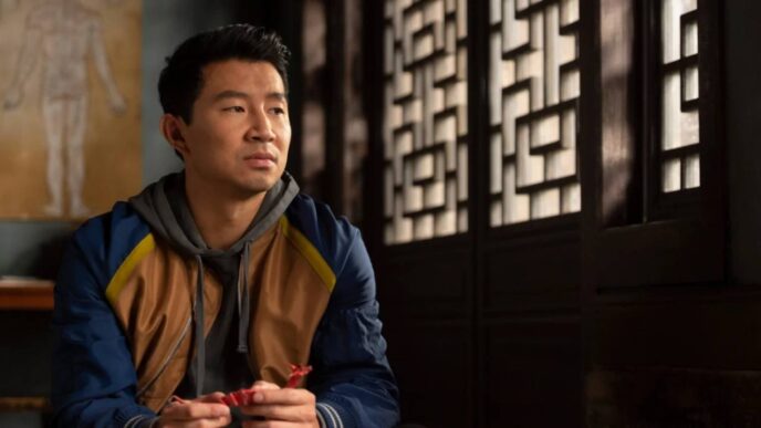 Simu Liu, de Shang-Chi, é zoado na web após problematizar 'bubble tea' por 'apropriação cultural'