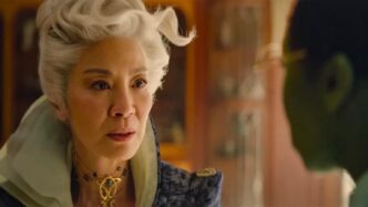 Michelle Yeoh fala sobre os efeitos da infertilidade em sua vida e casamento