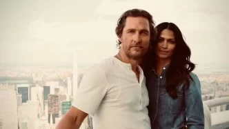 Matthew McConaughey homenageia esposa brasileira, Camila Alves, em seu aniversário de 42 anos