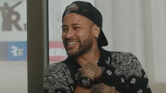 Neymar comenta sobre paternidade e o impacto de ser pai de meninas