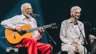 Gilberto Gil e Caetano Veloso emocionam o Rio em dueto na turnê de despedida "Tempo Rei"